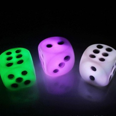 Vivid Imagination Light-Up Dice RRP 1 CLEARANCE XL 59p or 2 for 1